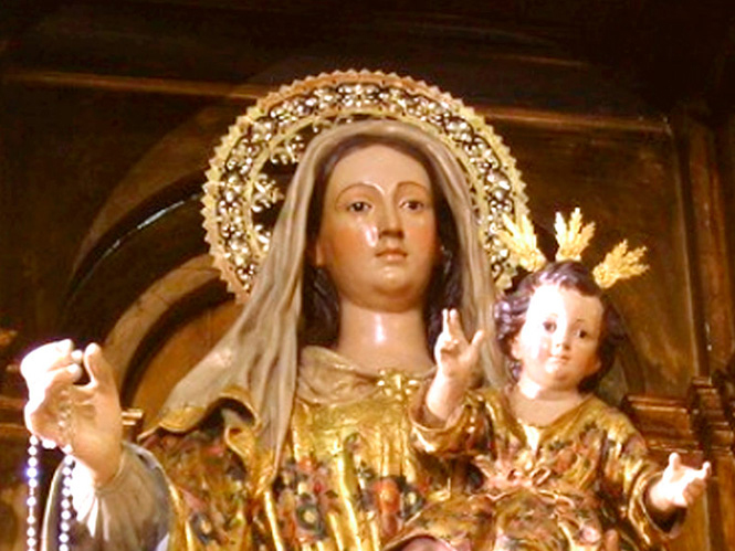 Virgen del Rosario Capilla de la hermandad de Monserrat Sevilla C Jesus Porres porta boletin Virgen del Rosario Capilla de la hermandad de Monserrat Sevilla C Jesus Porres porta boletin